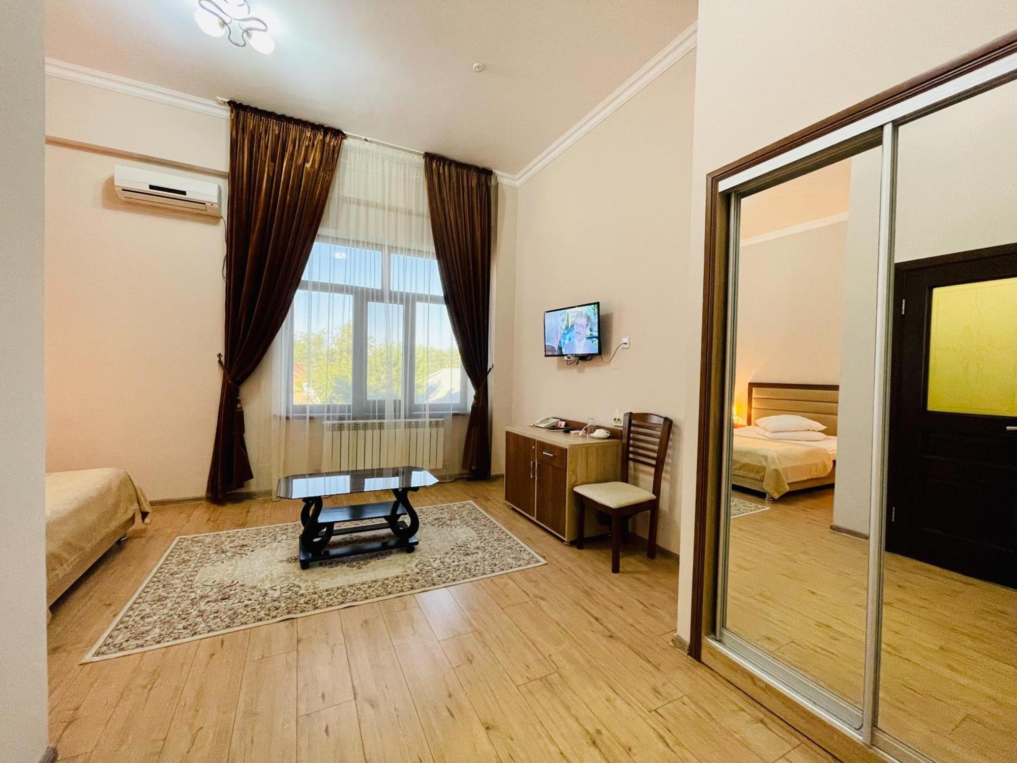 Dostyk Hotel Kyzylorda Exterior photo